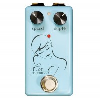 Red Witch Seven Sisters Eve Tremolo